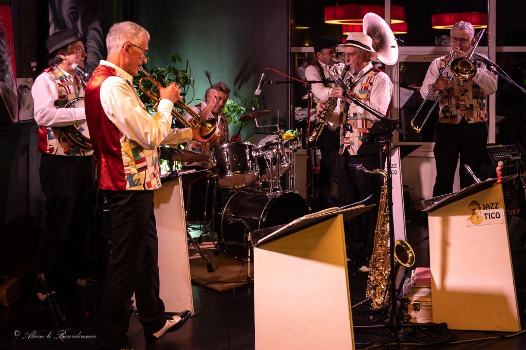 Jazz Tico sur scène à L'Entrepôt, le 22 mars 2025
